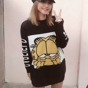 Sweater Garfield 
Free ship for order over $70